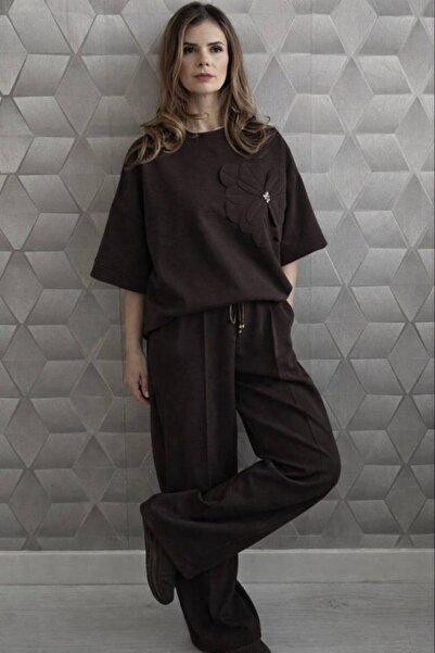 styleFlex Women's elastic viscose tracksuit with 3D flower applique