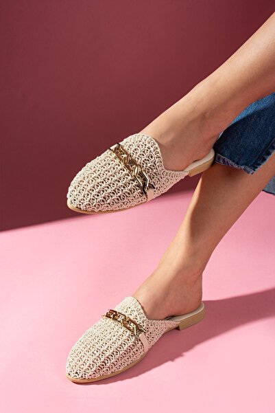 Trend Marfa Ψάθινες παντόφλες με κεντημένη αλυσίδα και αγκράφα