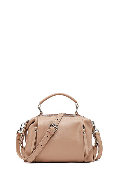 Derimod Γυναικεία τσάντα ώμου με μακρύ λουράκι σε καφέ χρώμα 26SBD2419FT