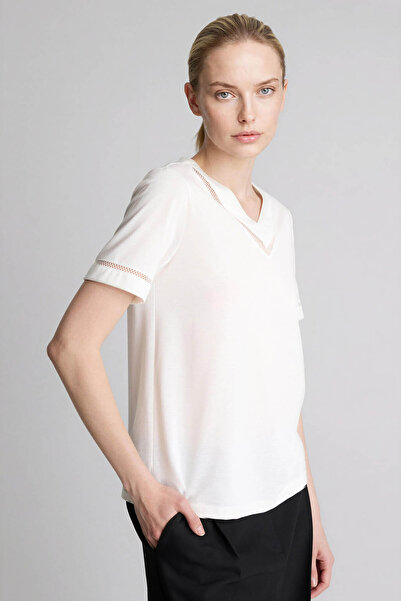 DeFacto Basic Ecru Women's T-Shirt H1458Ax/Er105