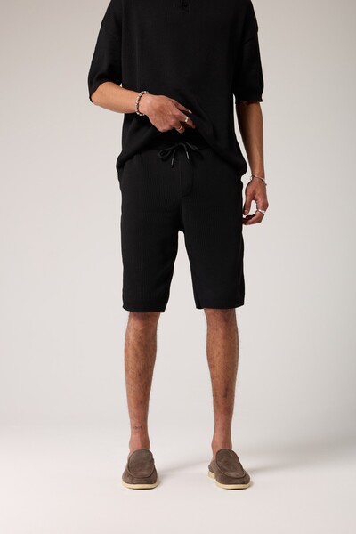 2512 Clothing Elastic Waist Textured Knitwear Shorts