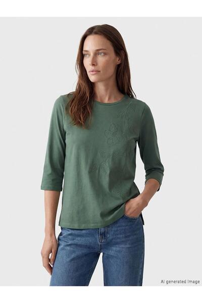 LC Waikiki Γυναικείο μπλουζάκι με λαιμόκοψη ποδηλάτου και κέντημα λουλουδιών ...