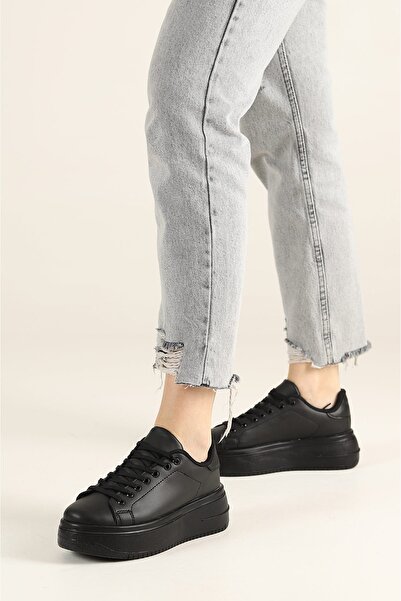 Scarpebutik 111 Αθλητικά παπούτσια sneaker με κορδόνια και σόλα