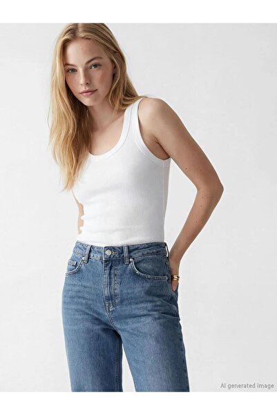 LC Waikiki Γυναικείο Αθλητικό Τοπ με Λαιμόκοψη U (S6)