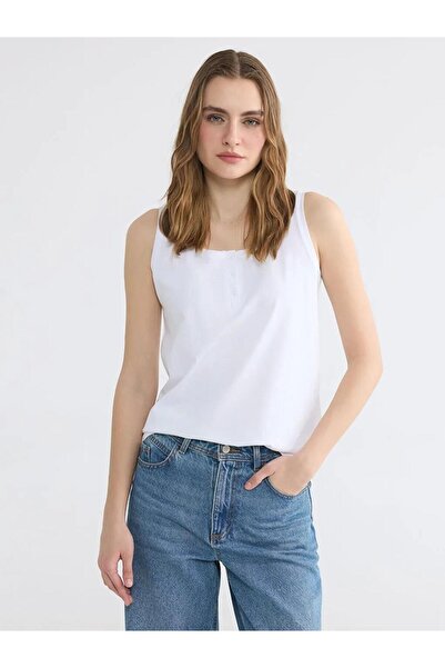 LC Waikiki Γυναικεία μπλούζα με λαιμόκοψη U (S6)