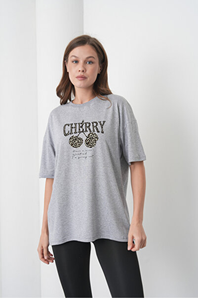 caddekombin Μπλουζάκι με λεοπάρ σχέδιο και στάμπα κεράσι, από βαμβακερό χτενι...