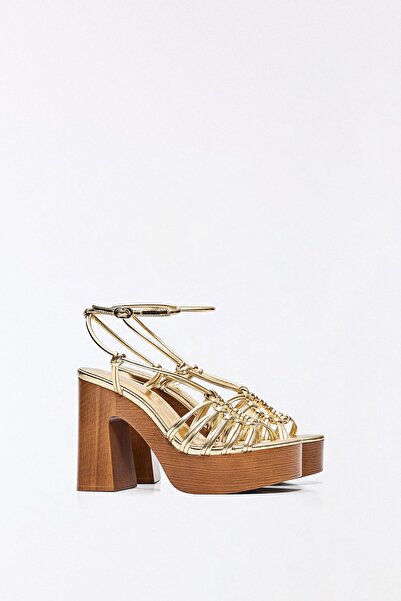 Bershka Platform topuklu sandalet