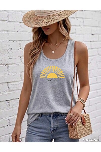 FUFLUNS Women's Round Neck T-Shirt with Birds and Sun Print