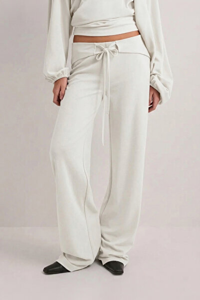 fablair Φαρδιά παντελόνια φόρμας με λεπτομέρεια από τέσσερις κορδόνια μπροστά...