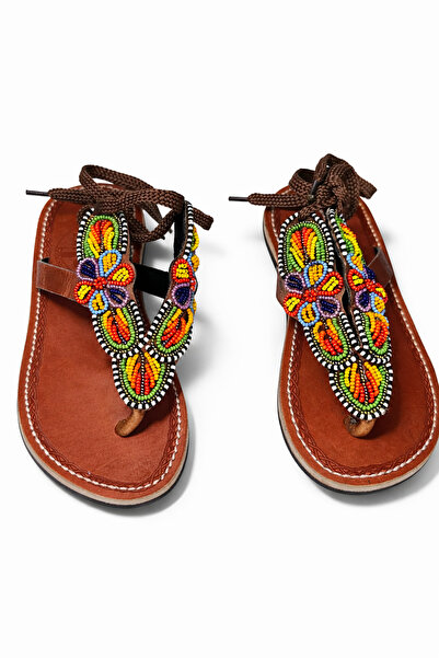 Desert & nile artistry صنادل جلدية مزينة بالخرز للأطفال الأفارقة