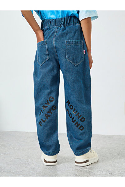 Styli Boys Cotton Jeans with Slogan Print