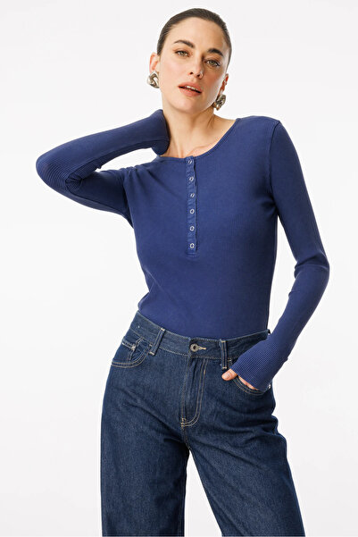 No Matter What Cotton Long Sleeve Body with Snap Fasteners