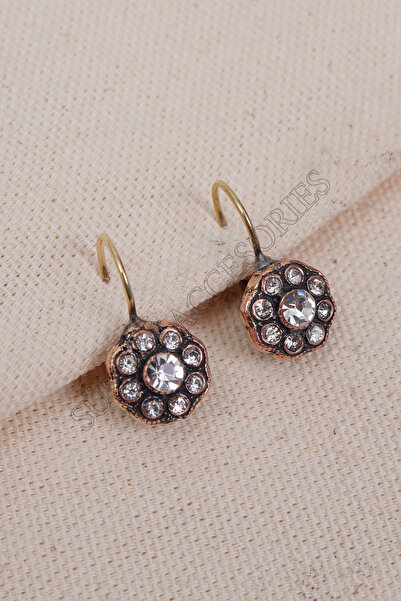 Süspüs Accessories Beyaz Taşlı Çiçek Motifli Otantik Küpe