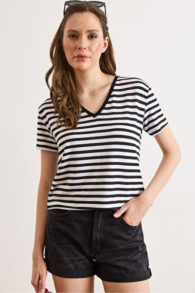 Olalook Γυναικείο μπλουζάκι με μαύρη λαιμόκοψη V, ριγέ, βασικό, ντραπέ TSH-19...