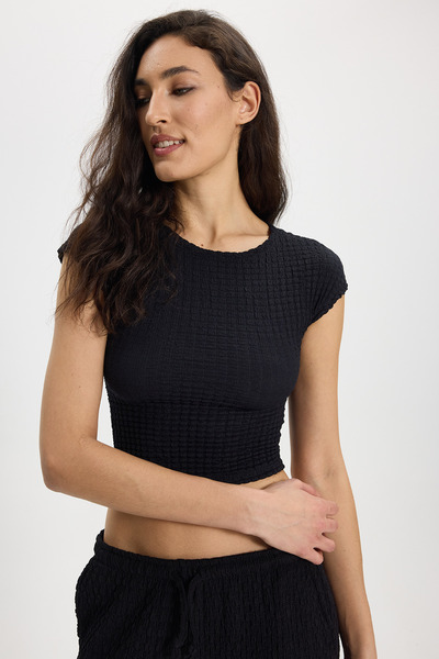 Tudors Γυναικεία μπλούζα με στενή εφαρμογή, λαιμόκοψη ποδηλάτου, αμάνικη, με ...