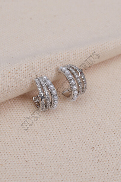 Süspüs Accessories أقراط دائرية صغيرة فضية مرصعة باللؤلؤ والنجوم بثلاثة صفوف