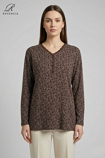 Ravencia Women's V-Neck Star Pattern Printed Stoned Buttoned Lycra Mother Com...