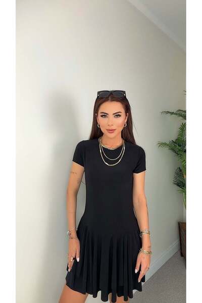 DİDEM GÜLTAKTI فستان نسائي من فيولي بتنورة مكشكشة باللون الأسود