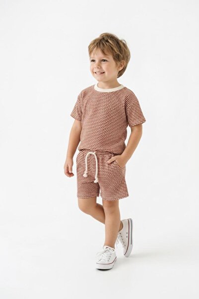 MiaBaby طقم تي شيرت وشورت منقوش مكون من قطعتين