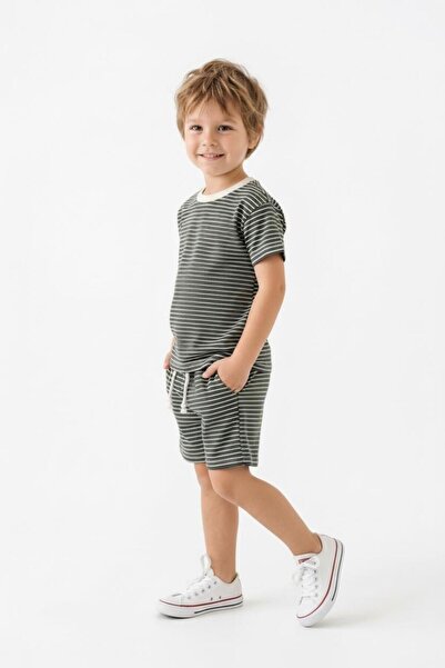 MiaBaby طقم تي شيرت وشورت مخطط من قطعتين