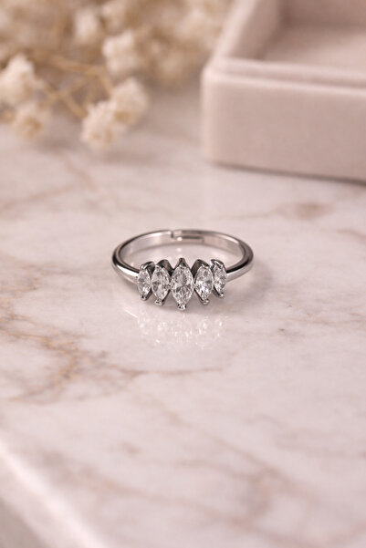 Arthesia Jewelry خاتم ذهبي قابل للتعديل |   خاتم أنيق مرصع بالأحجار الكريمة |...