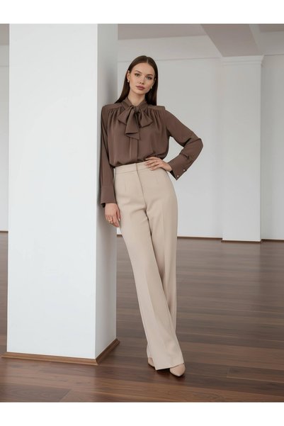 PERA MODA Pile Detailed Paris Scarf Collar Shirt