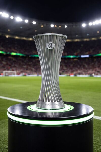 CEREN YÜCEL UEFA KONFERANS LİGİ ŞAMPİYONLUK KUPASI 20 CM - 3D BASKI