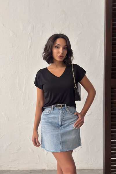 NEW JOURNAL Tricou de bază scurt, negru, cu decolteu în V, pentru femei NJ138