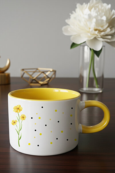 giftkonsept Polka Dot Elegant Floral Printed Mini Mug Teacup with Yellow Handle
