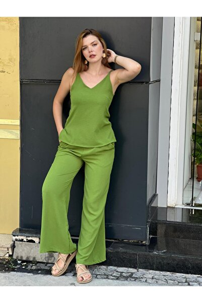 aytenli Σετ Aerobin με λεπτές τιράντες και λαιμόκοψη V