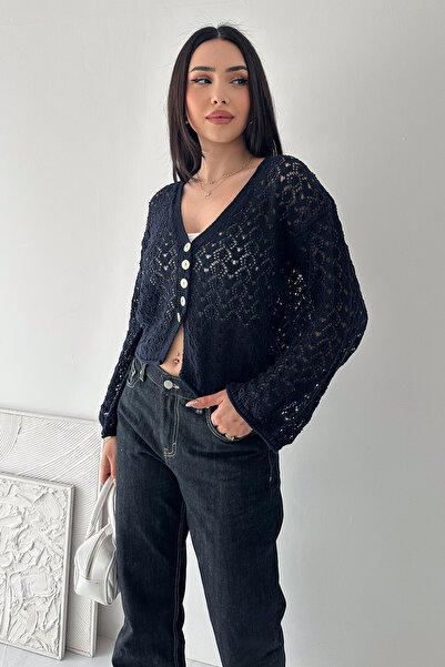 Noa&Noa Γυναικεία διάτρητη πλεκτή ζακέτα – Λεπτομέρεια με κουμπιά και λαιμόκο...