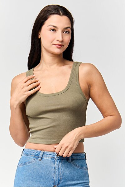 Don't Call Me Jennyfer Women Round Neck Solid Tank Top, Olive