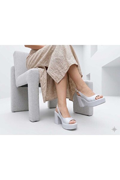 ds Dicle Stil Σανδάλια με τακούνι από λουστρίνι