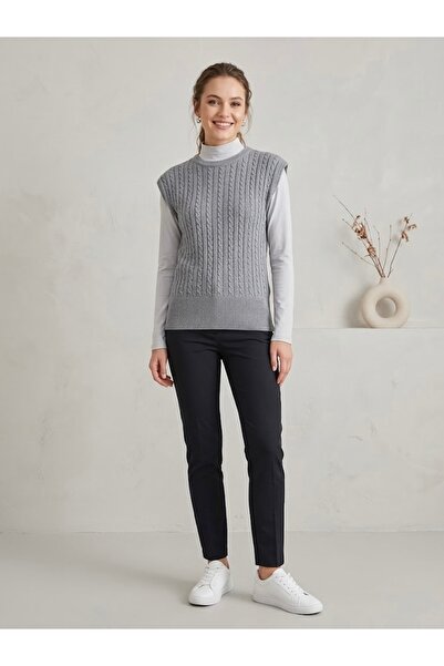 Bessia Butik Elegant Örgü Detaylı Süveter