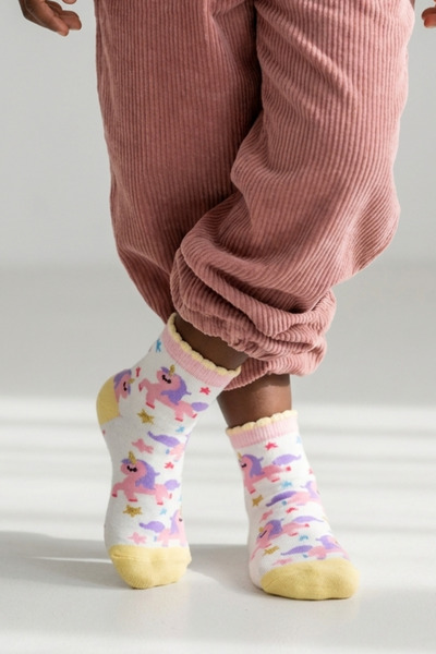 Katia&Bony Κίτρινες παιδικές κάλτσες με ριγέ σχέδιο μονόκερου