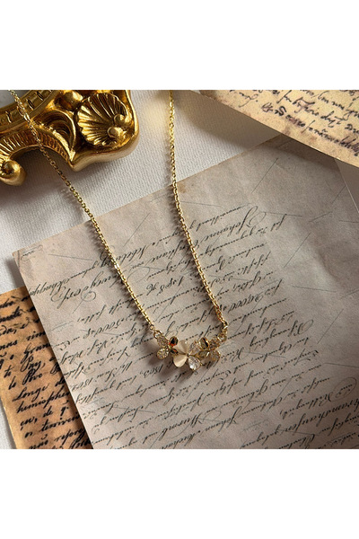 Vintage Aksesuar Zirkon Taşlı Kelebek Çiçek Tasarım Kadın Çelik Kolye
