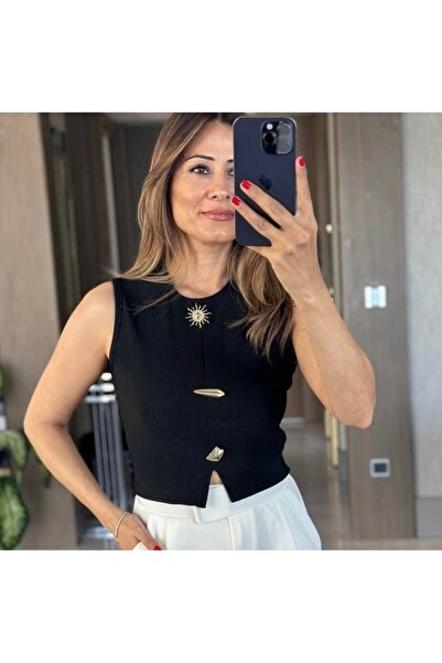 Butik Aksesuarlı Bluz