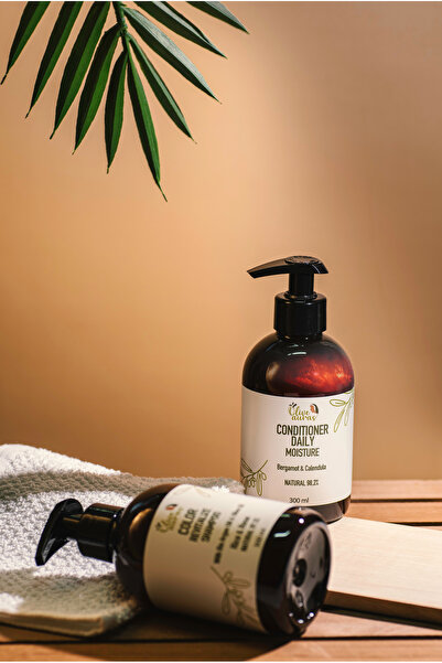 Olive Auras Daily Moisture Conditioner 98% Natural Ingredients Suitable for all Hair types 300ml