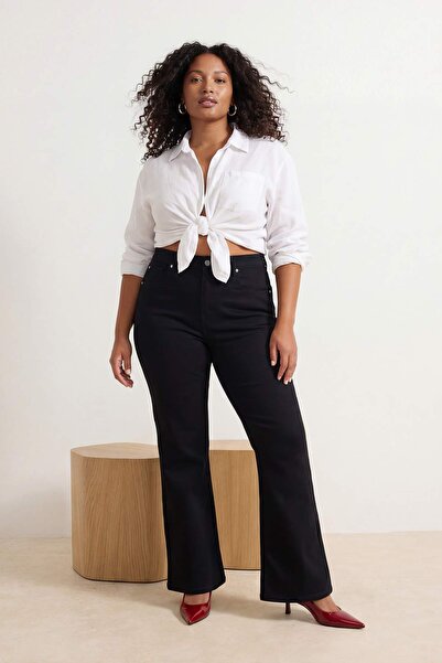 Trendyol Curve Nicht verblassende schwarze Jeans mit hoher Taille aus flexibl...