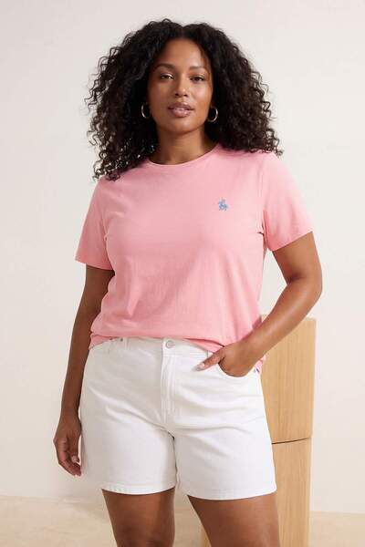 Trendyol Curve Ροζ μπλουζάκι με λαιμόκοψη ποδηλάτου, με λεπτομέρεια κεντήματο...