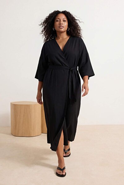 Trendyol Curve Ρούχα παραλίας Μαύρο με ζώνη Μάξι Μεγάλο Μέγεθος Κιμονό & Καφτ...