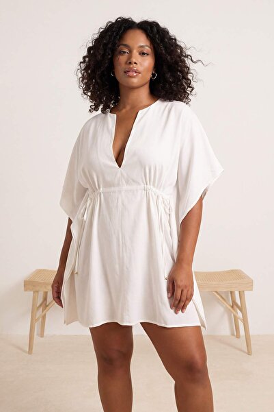 Trendyol Curve Ρούχα παραλίας Λευκό με ρυθμιζόμενα πλαϊνά κορδόνια Κιμονό & Κ...