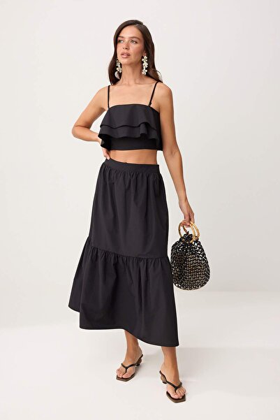 Trendyol Kollektion Schwarze trägerlose Bluse mit Rüschen und ausgestelltem R...