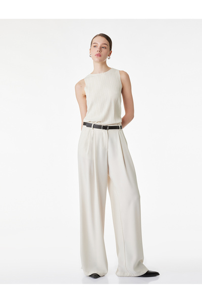 Koton Regular Fit Sleeveless Crew Neck Blouse