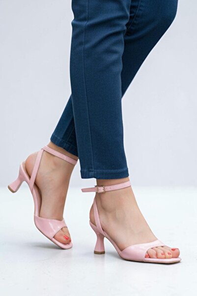 Long Star Kadın Pembe Düşük Topuklu Sandalet – Rugan Suni Deri, Ince Topuklu,...