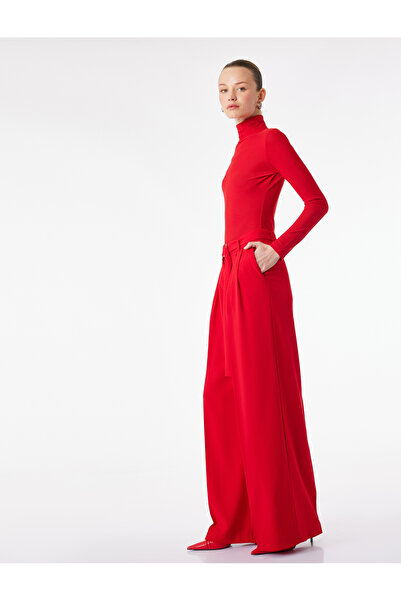 Koton Παντελόνι από ύφασμα κρεπ με τσέπες, λεπτομέρεια πιέτες και φαρδιά μπατ...