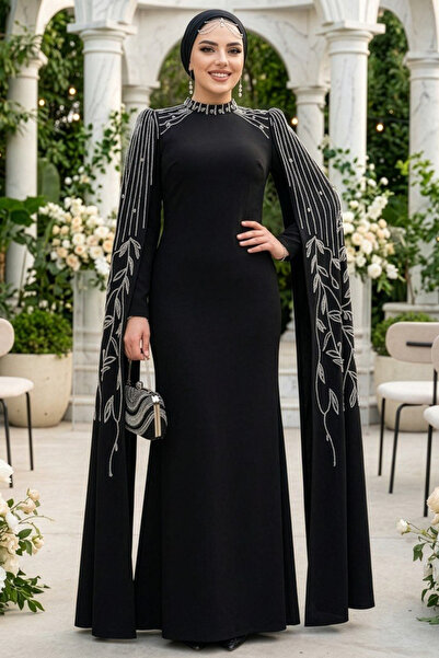 Neva Style فستان سهرة حجاب أسود بأكمام كيب 51681S