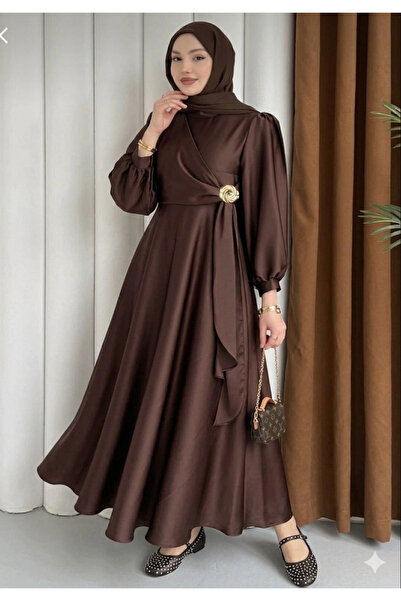 Modaensarbutik Broş Detaylı Premium Kumaş Saten Tesettür Abiye-KAHVERENGİ