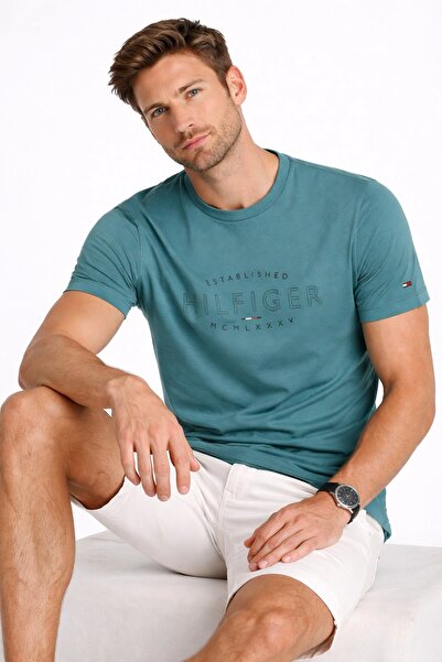 Tommy Hilfiger تي شيرت بشعار Hilfiger Curve