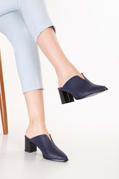 Gondol Γυναικείες γνήσιες δερμάτινες μεσαίες μπότες με τακούνι, παντόφλες shh...